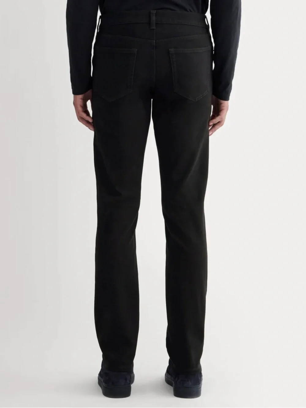 Everlane The Slim 4-Way Stretch Organic Jean in black Size 33x30